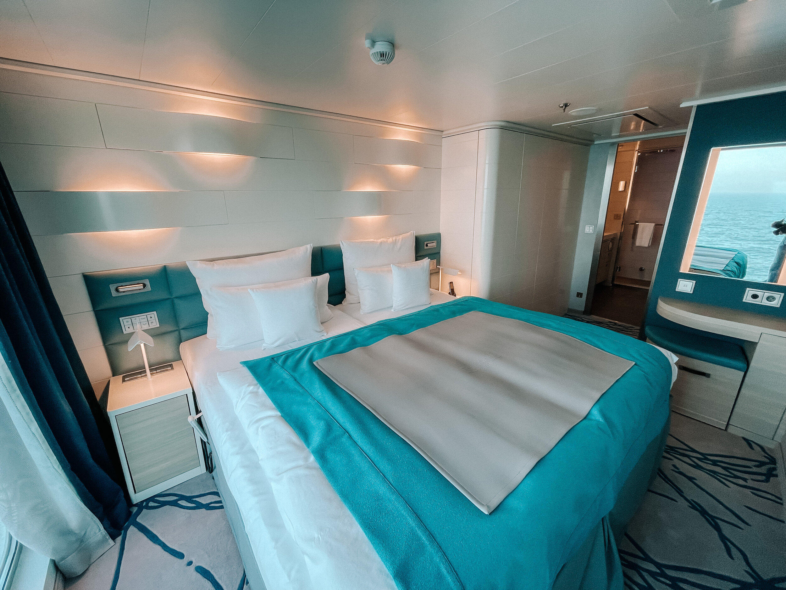 Eine Junior Suite auf der HANSEATIC spirit